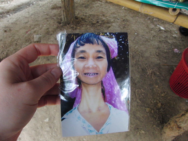 タイに住む首長族、首輪を外すとどうなるの？ 雑学サークル